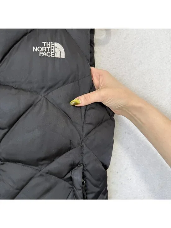 The North Face Vest Womens Medium Black 550 Fill Down Puffer Quilted Zip Pockets - Picture 11 of 13